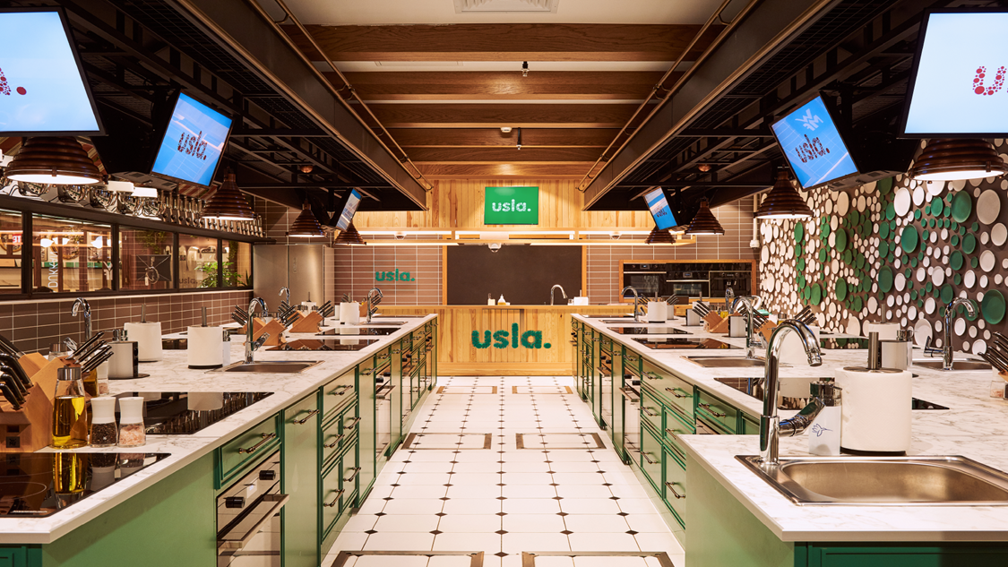 World Platinum ile USLA’nın dünya standartlarında eğitmenlerle birbirinden lezzetli yemeklerin yapım aşamalarında yer alırken, gastronomi dünyasını deneyimleyebileceğiniz workshoplarda %10 indirim.